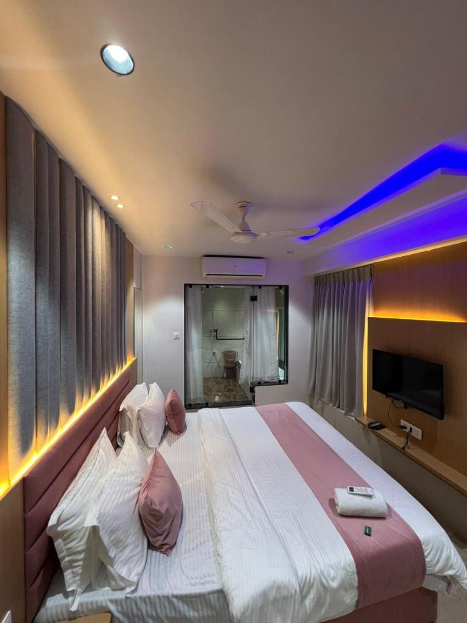 Hotel Cozzy Palace 수라트 외부 사진
